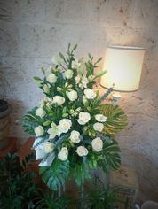 ramo funerario blanco 3
